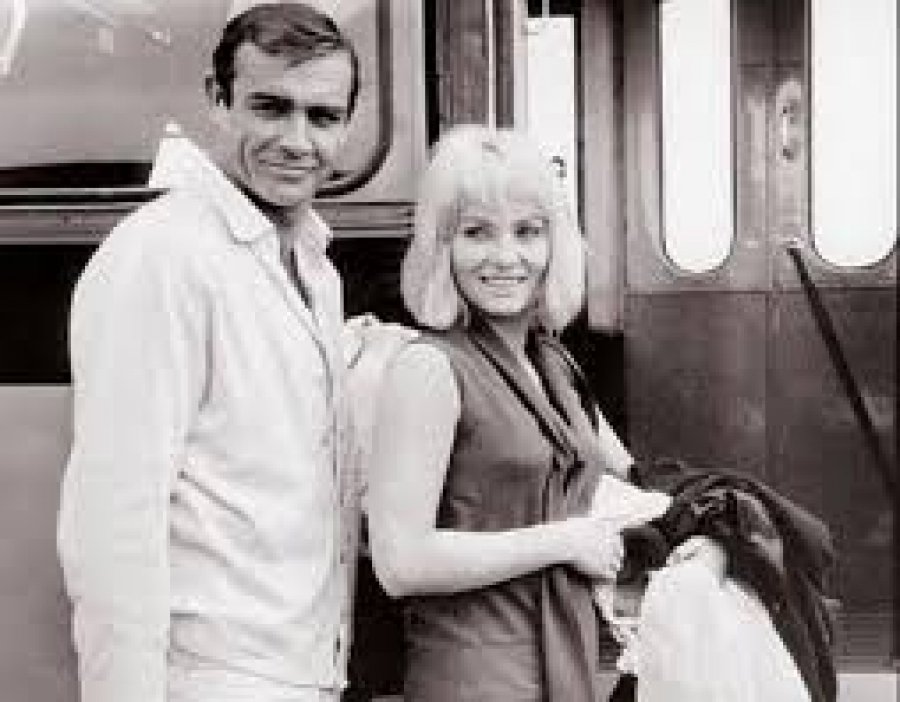 Женщины, которые развелись с секс-символами