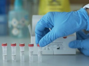 Песня в Comedy Club про фейки о коронавирусе 