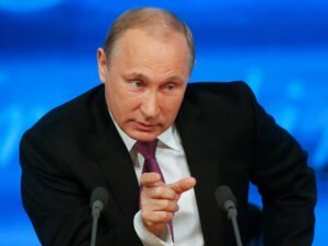 С Тодоренко разрывают контракты после слов о домашнем насилии