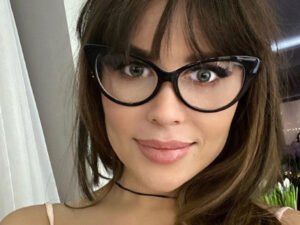 Бузова показала, как будет выглядеть ее 5-летняя дочь от Манукяна