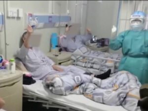 В Москве штрафуют за нарушение дистанции в транспорте