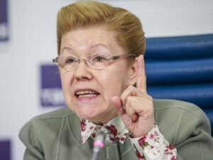 Елена Мизулина