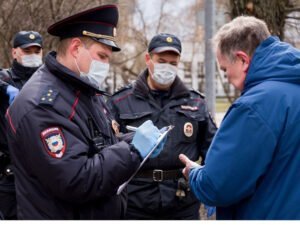 Ургант и Глюкоза без одежды вышли в эфир на Первом канале