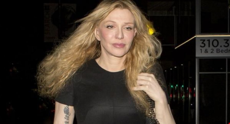 Знаменитости, которым не давали покоя даже после смерти