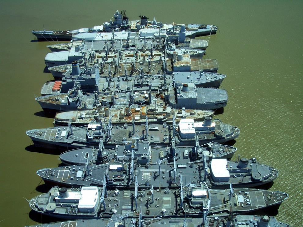 Огромные технокладбища Земли