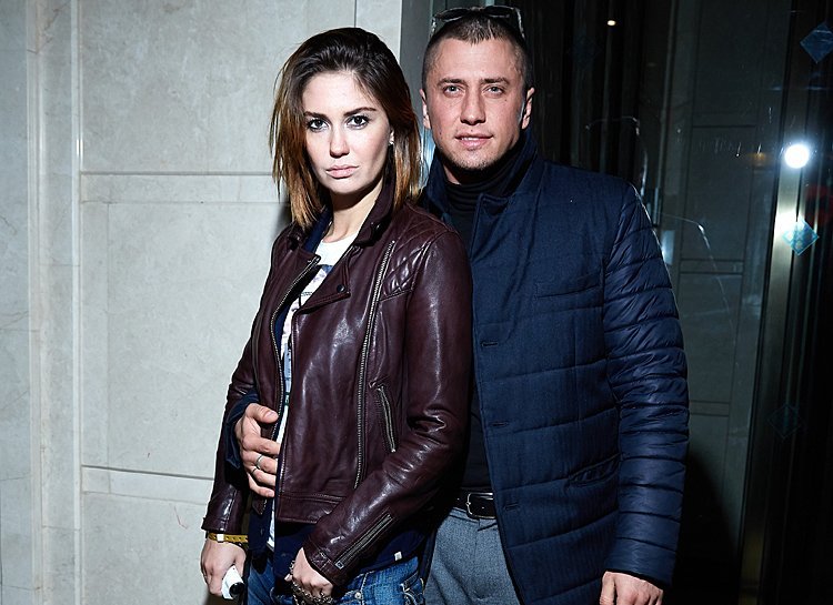 Разводы звездных пар, которые случились во время пандемии