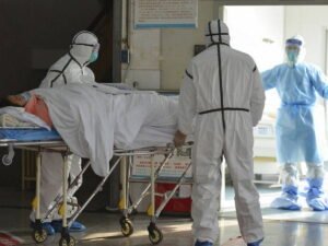 Отца Хабиба Нурмагомедова подключили к ИВЛ 