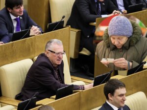 Депутаты Госдумы предложили снизить возраст надбавки к пенсии