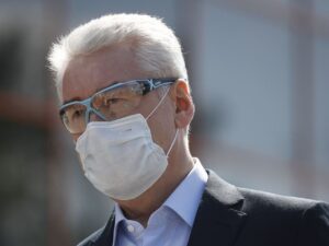 Собянин без перчаток