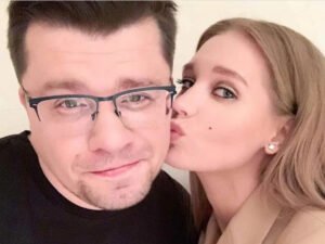 Асмус и Харламов живут отдельно