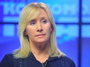 Самбурскую обвинили в краже и требуют 1,5 миллиона рублей через суд