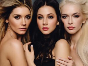 Рейтин звезд-эскортниц появился в Сети