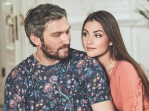 Овечкин поблагодарил жену за второго сына