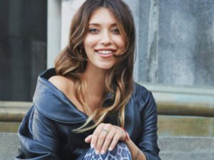 Российскую чиновницу уволили за слова о скулящих матерях