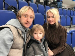 Новая любовь Жигунова похожа на Заворотнюк лицом и долгами