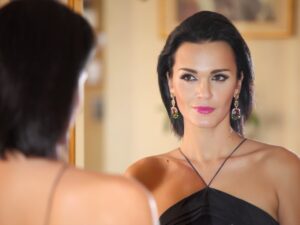 Певица Слава станцевала на камеру