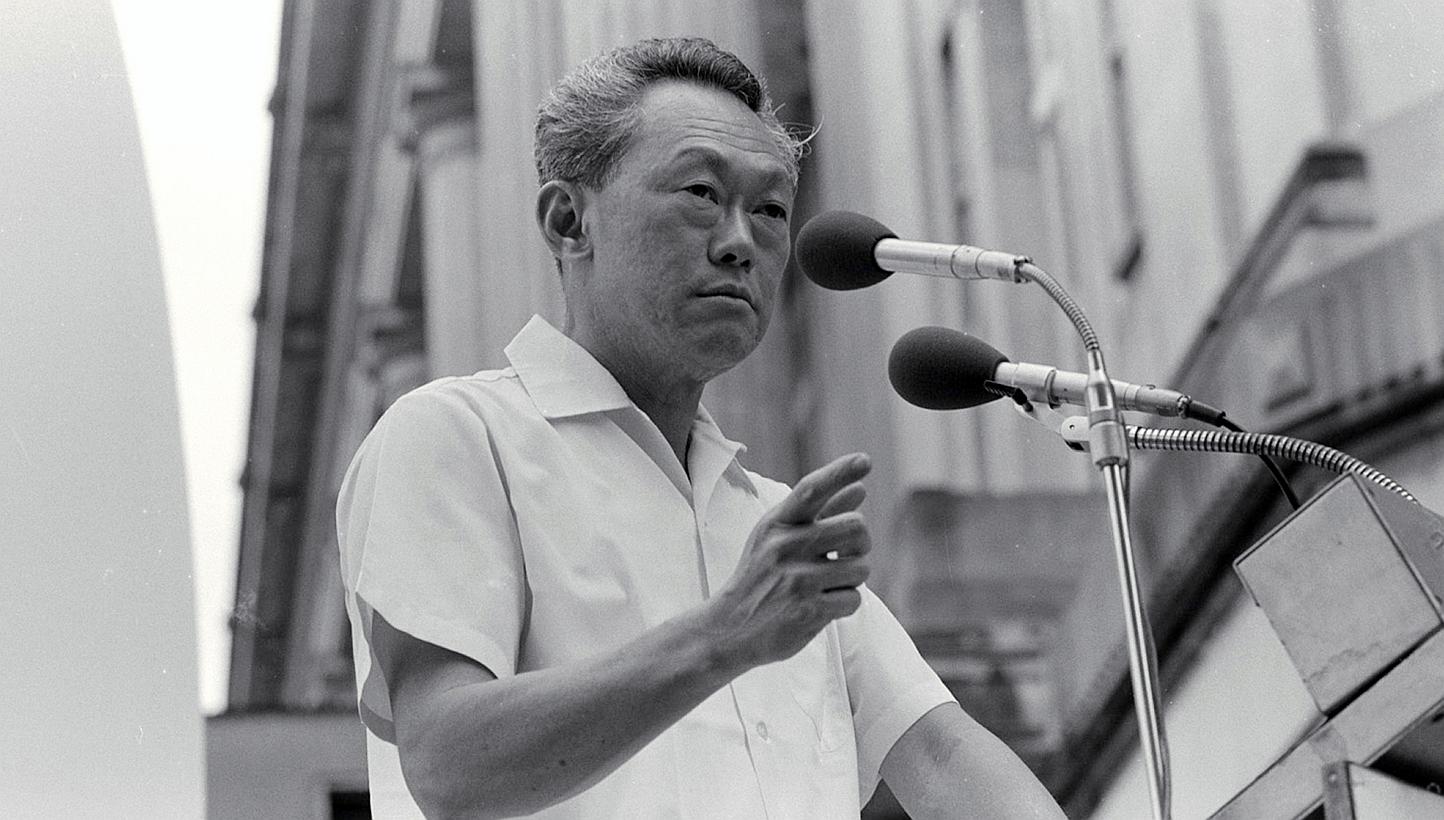 Отец-основатель Сингапура украл идею у Горбачева