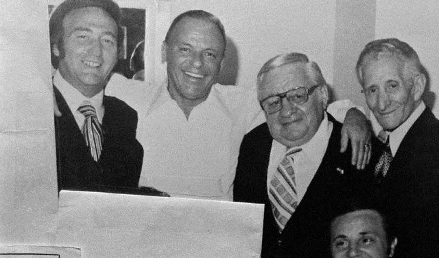 Друг мафии, ловелас и хулиган: Фрэнк Синатра