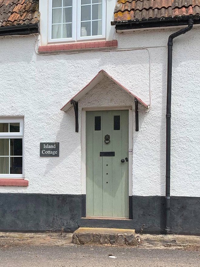 Что такое парейдолия, и почему мы видим лица там, где их нет