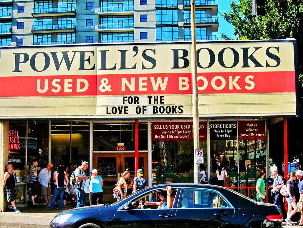 17 книжных магазинов, ломающих стереотипы