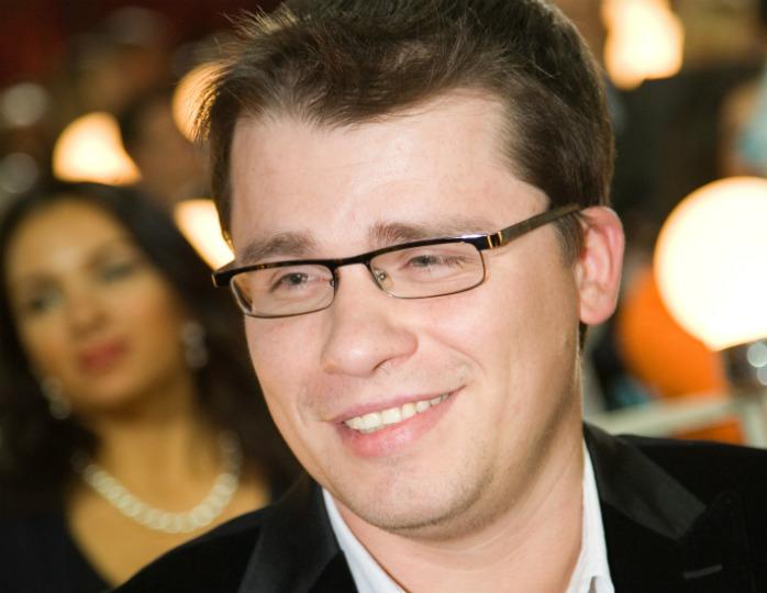 Тимати, Бузова и другие звезды, которые оскандалились с розыгрышами в Сети