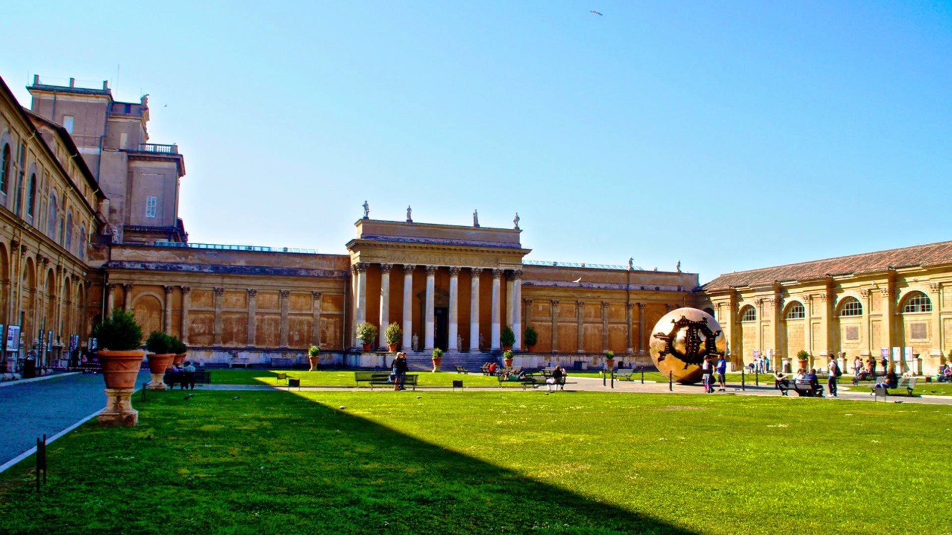 Мальтийский орден и Ватикан — самые маленькие государства мира