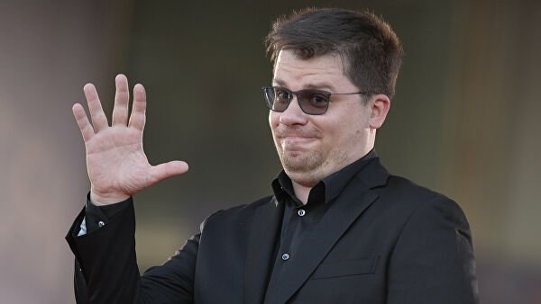 Тимати, Бузова и другие звезды, которые оскандалились с розыгрышами в Сети