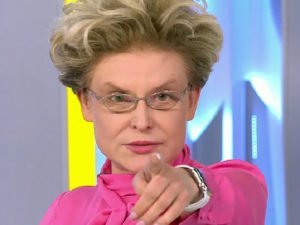 Малышева назвала три таблетки, необходимые людям после 50 лет