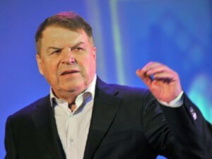 Михаил Кокшенов