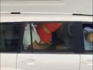 Сотрудники ООН занялись сексом в машине