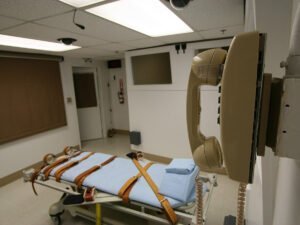 В США после 20-летнего перерыва возвращают смертную казнь