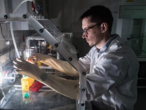 Ученые нашли в COVID-19 невиданное в коронавирусах «инородное тело»