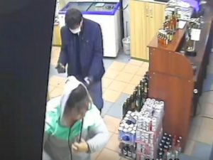 Ограбление в магазине