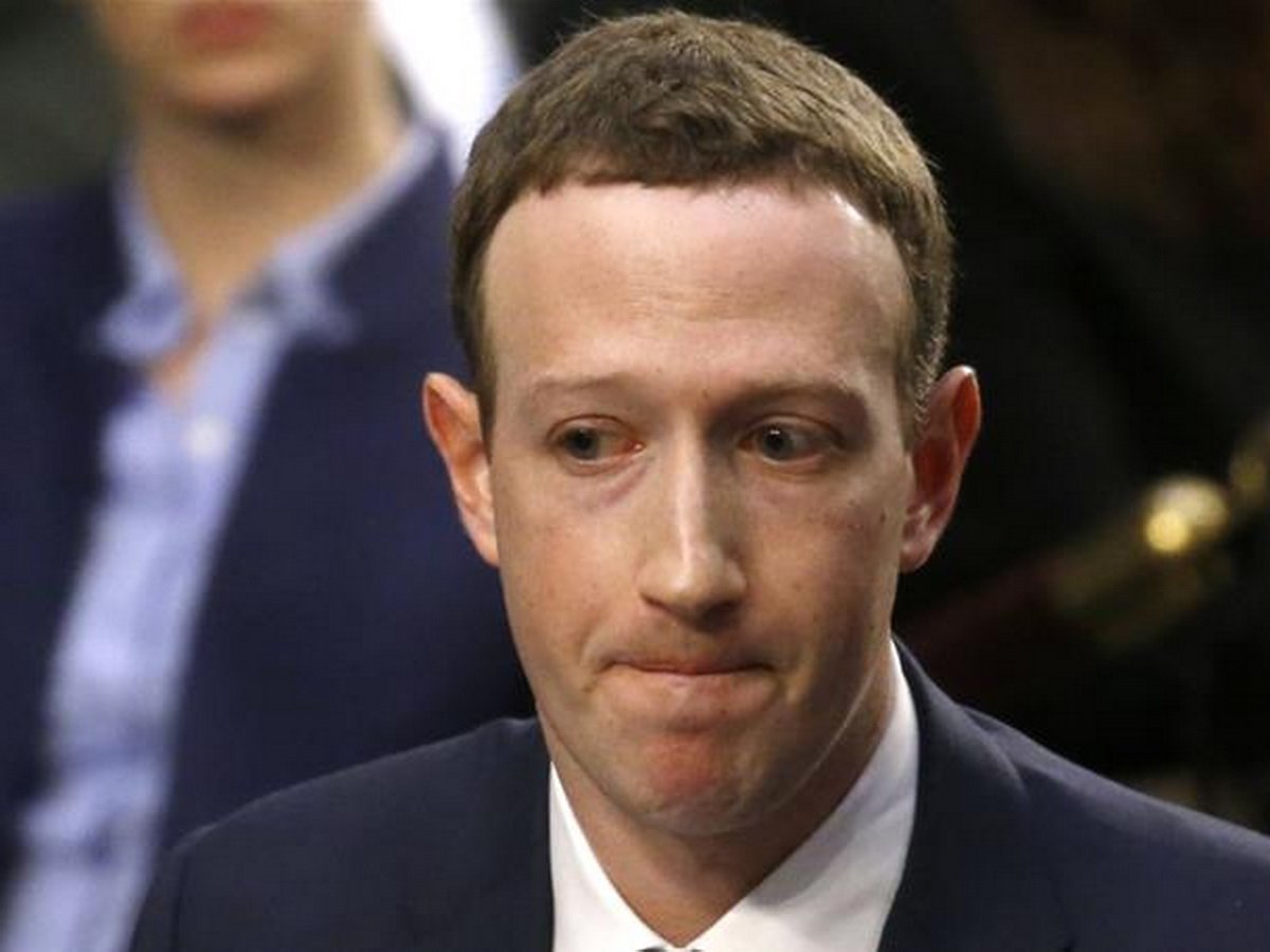 Сотрудники Facebook устроили протест против Цукерберга