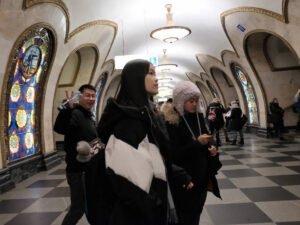 москвичам предложили работать с 6 утра и удешевить проезд