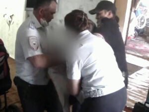 Семье из Оренбурга вернули отнятых властями детей