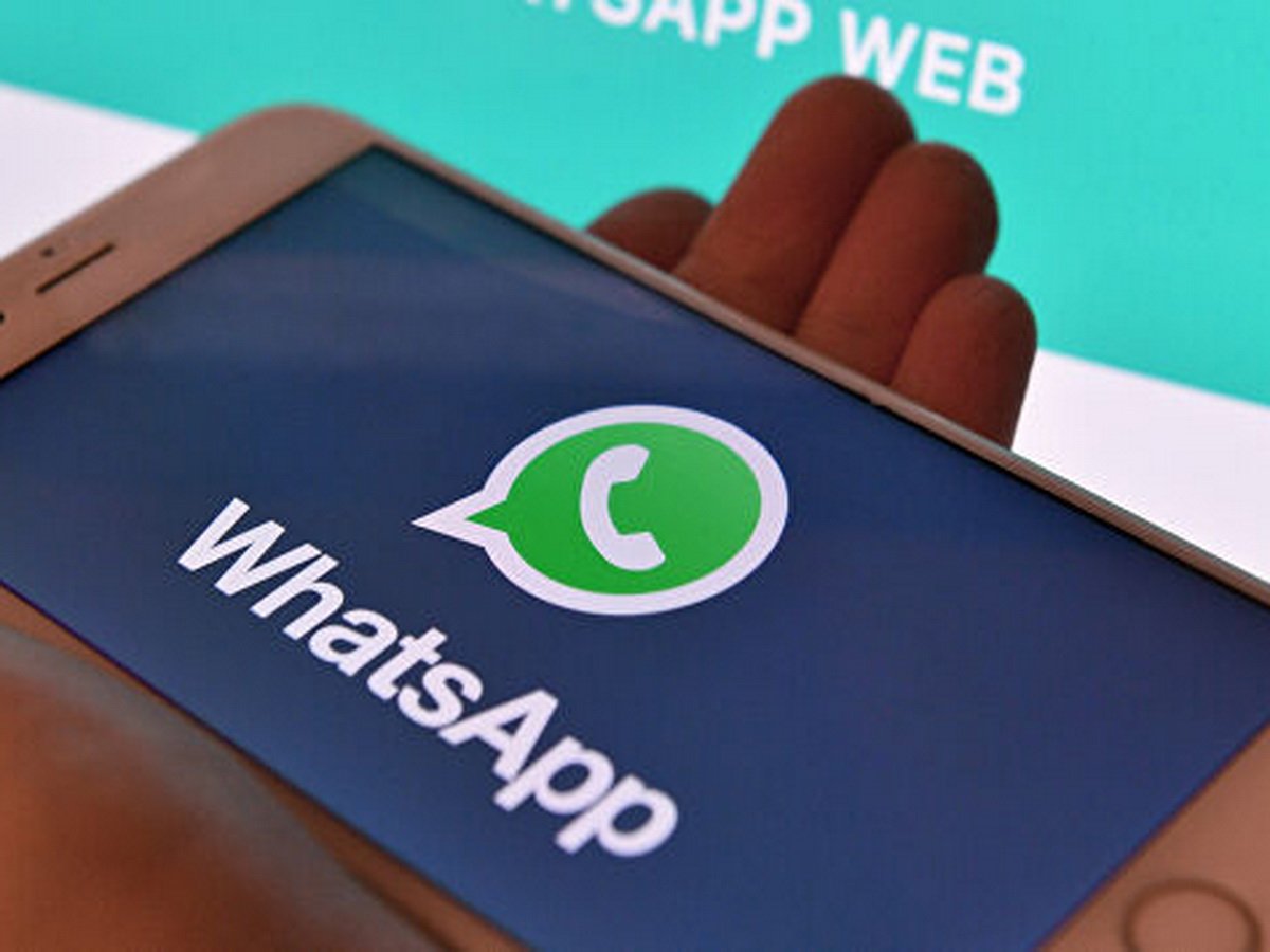 Телефоны из WhatsApp попали в Google
