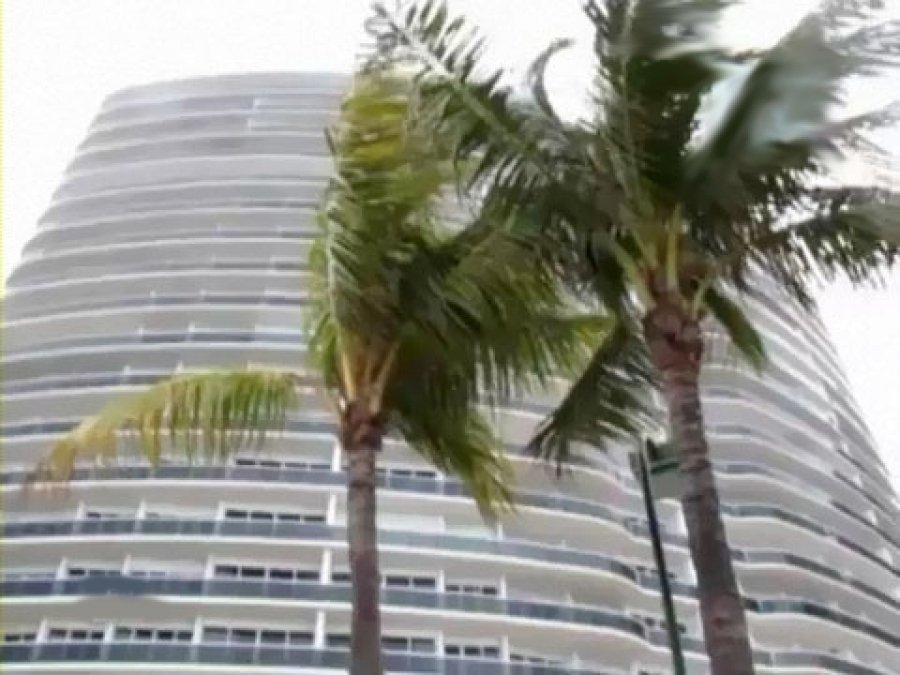 Звездные владения: как российские знаменитости обосновались за границей