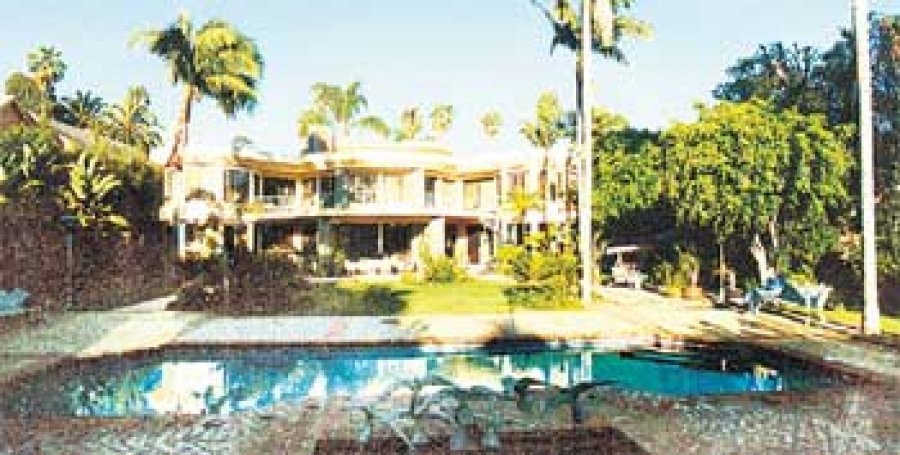 Звездные владения: как российские знаменитости обосновались за границей