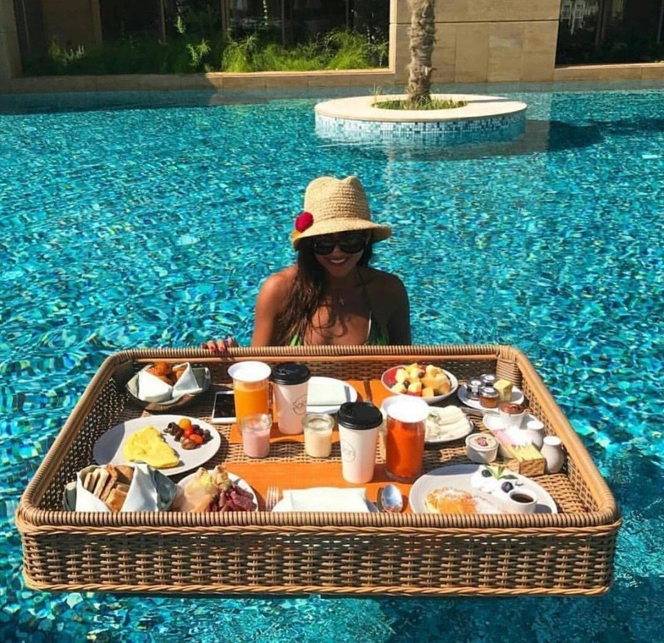 Фото «золотой молодежи» с отдыха