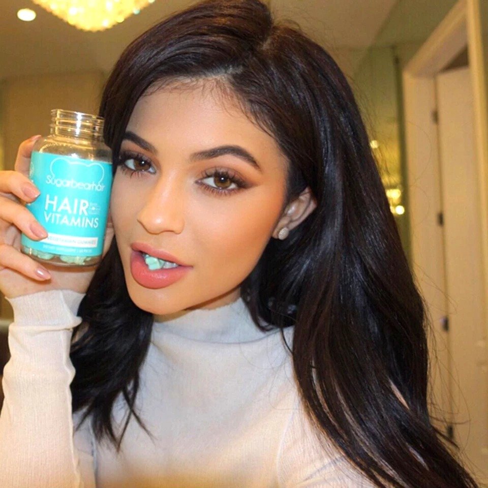 Знаменитости, которые зарабатывают миллионы в Инстаграме