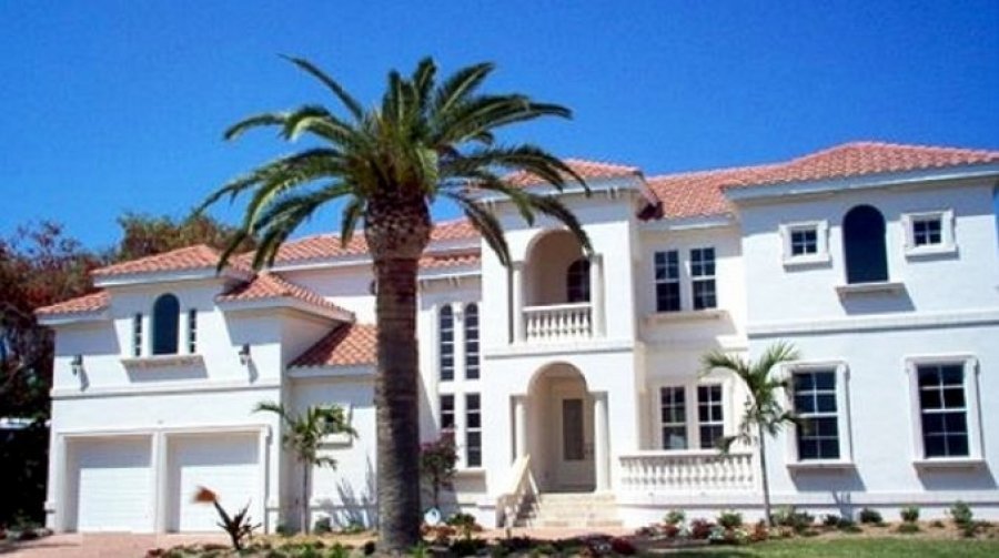 Звездные владения: как российские знаменитости обосновались за границей