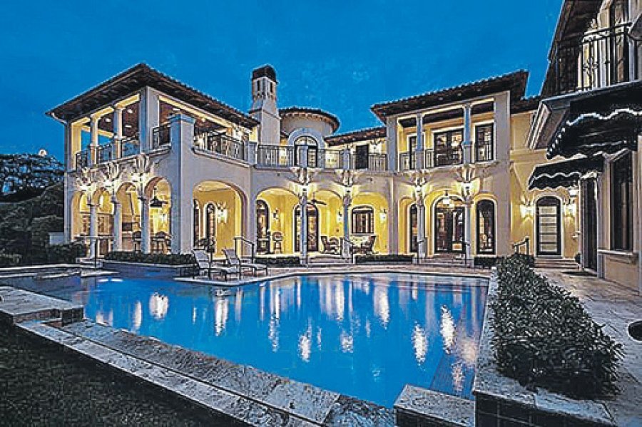 Звездные владения: как российские знаменитости обосновались за границей