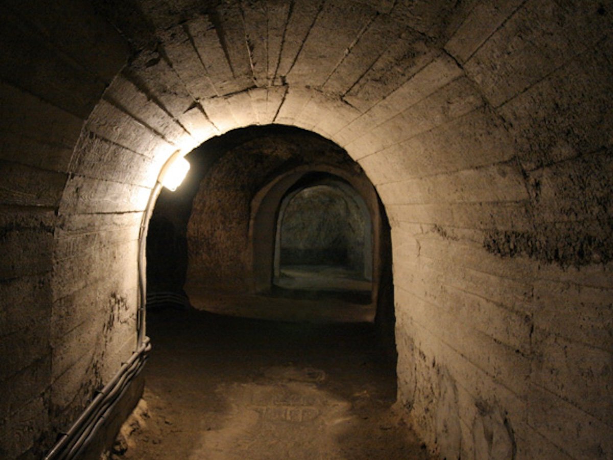 Мечтал провести подземный ход через пруд. Подземные ходы в Пензе. Подземный ход Коломна. Пензенские катакомбы. Подземные катакомбы.