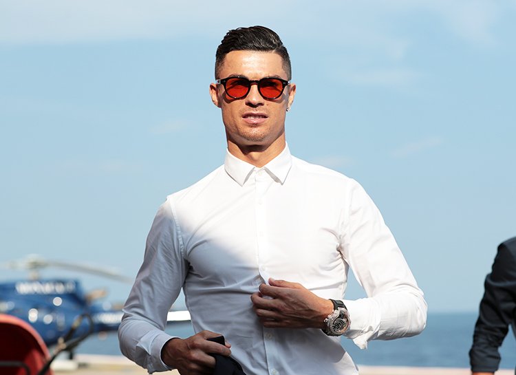 Знаменитости, которые зарабатывают миллионы в Инстаграме