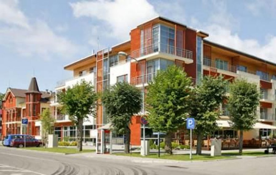 Звездные владения: как российские знаменитости обосновались за границей