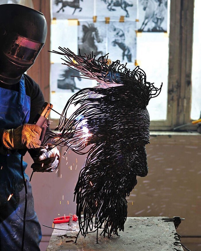 Проволочные скульптуры Дариуса Хулеа