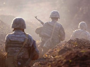 На границе Азербайджана и Армении возобновились столкновения