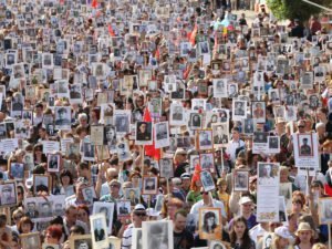 Бессмертный полк отменили в 2020 году из-за коронвируса