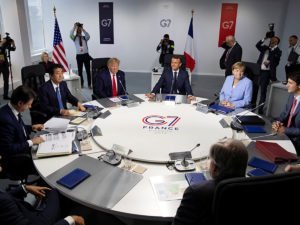 Германия выступила против возвращения России в G7